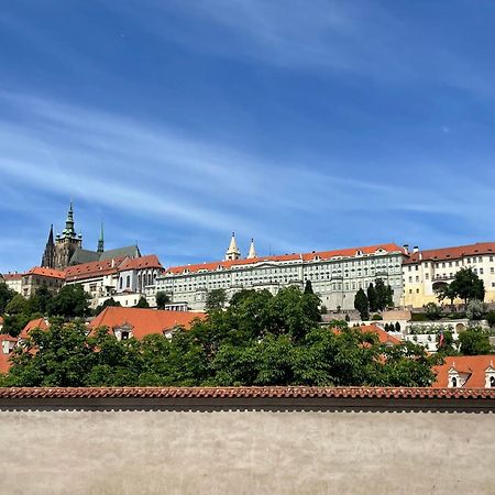 Luxury Family Hotel Royal Palace Prague Ngoại thất bức ảnh The Hradčany