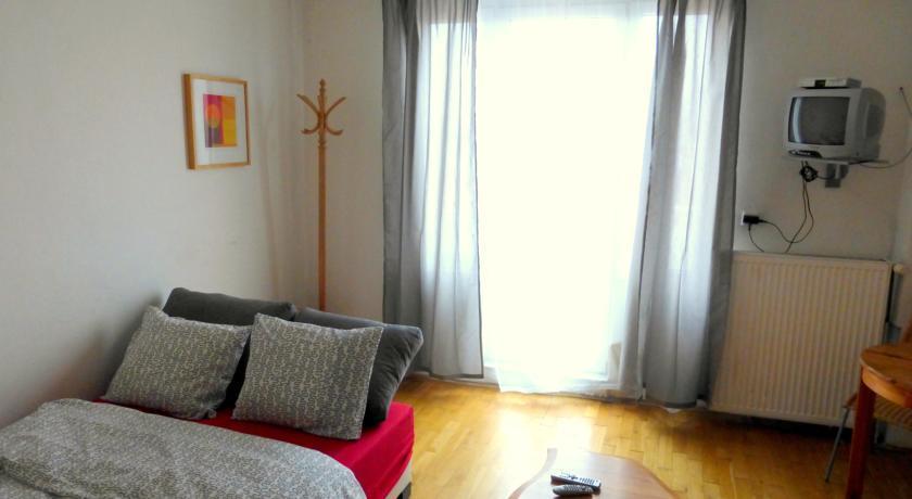 Luxury Family Hotel Royal Palace Prague Phòng bức ảnh A room at the hostel