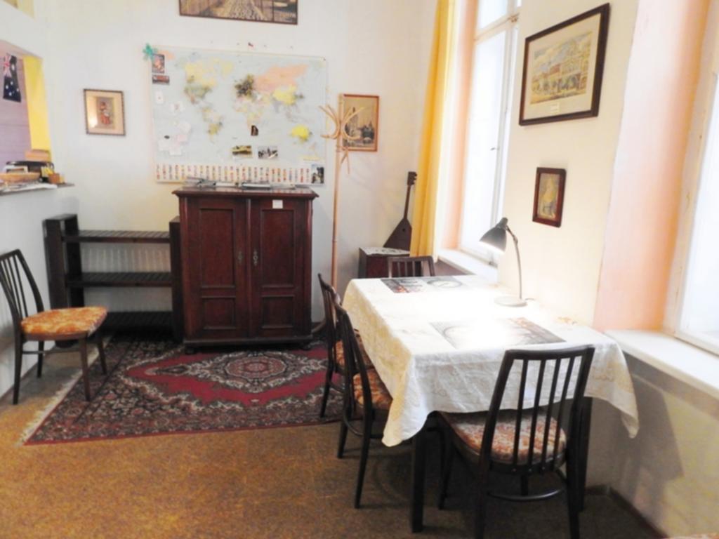 Luxury Family Hotel Royal Palace Prague Ngoại thất bức ảnh The interior of the apartment
