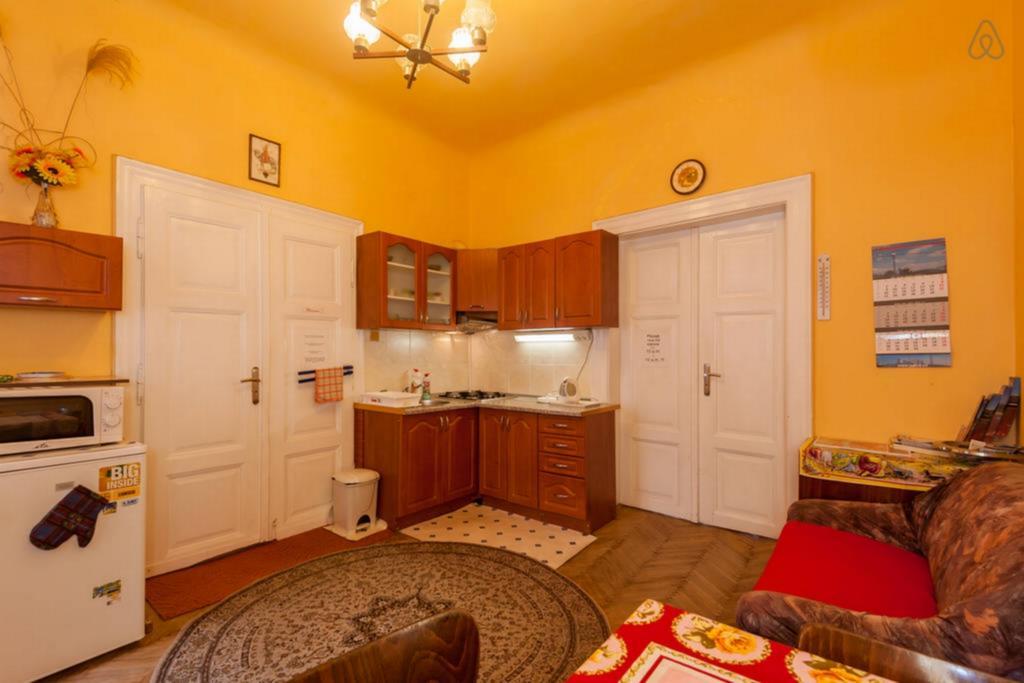 Luxury Family Hotel Royal Palace Prague Ngoại thất bức ảnh A typical apartment